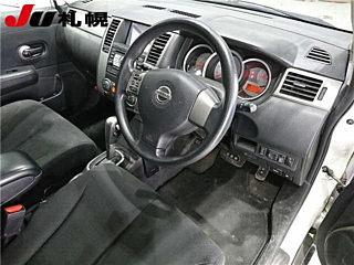 NISSAN TIIDA 2008