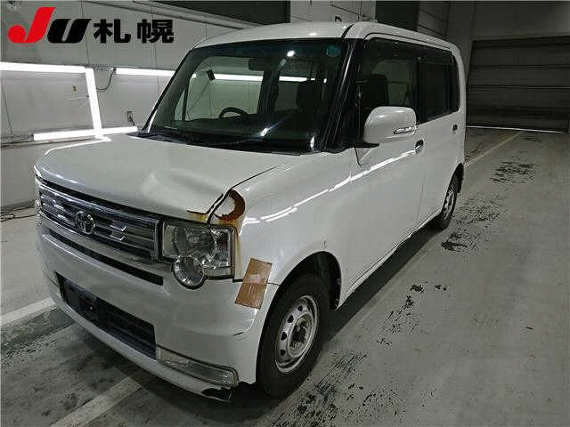 TOYOTA PIXIS SPACE 2012