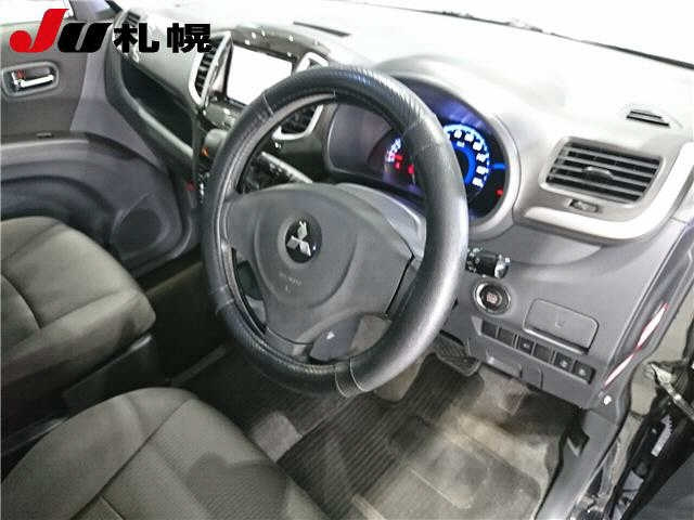 MITSUBISHI DELICA D2 2012