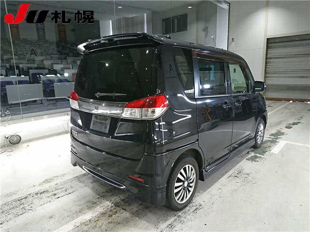 MITSUBISHI DELICA D2 2012