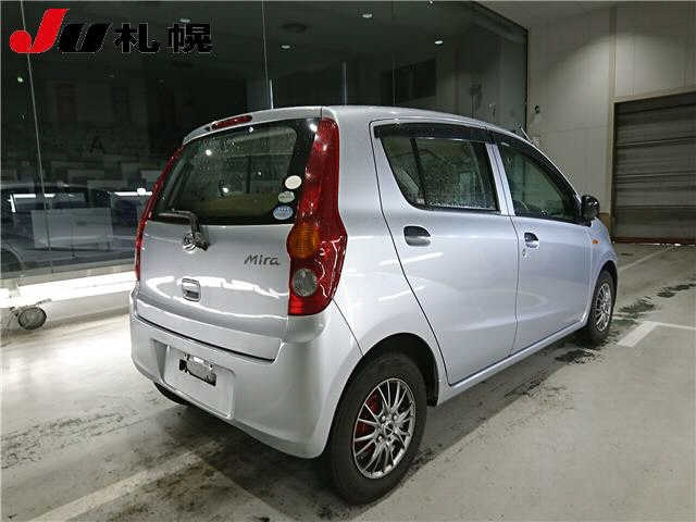 DAIHATSU MIRA 2012