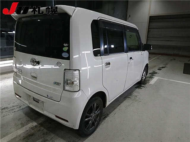 TOYOTA PIXIS SPACE 2012