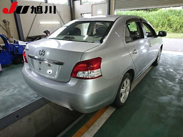 TOYOTA BELTA 2010