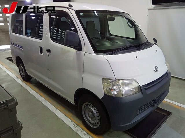 TOYOTA LITE ACE VAN 2011