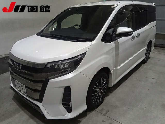 TOYOTA NOAH 2018