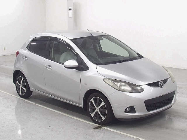 MAZDA DEMIO 2010