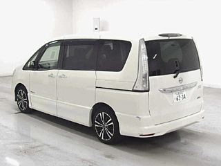 NISSAN SERENA 2013