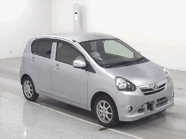 DAIHATSU MIRA E S 2012