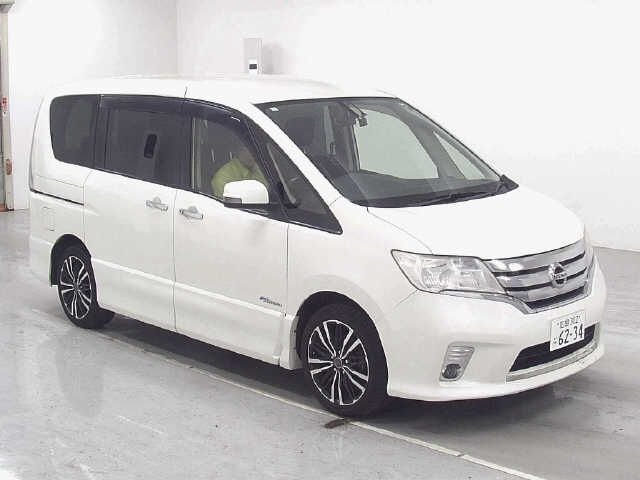 NISSAN SERENA 2013