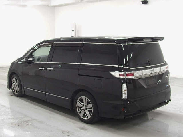 NISSAN ELGRAND 2011