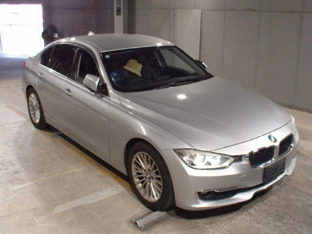 BMW 3 SERIES 2012