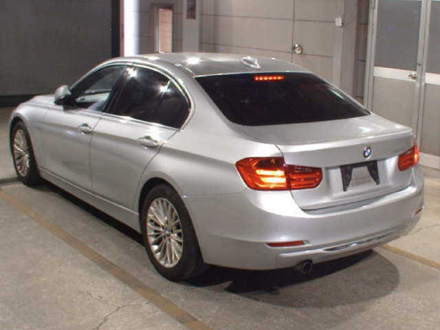 BMW 3 SERIES 2012
