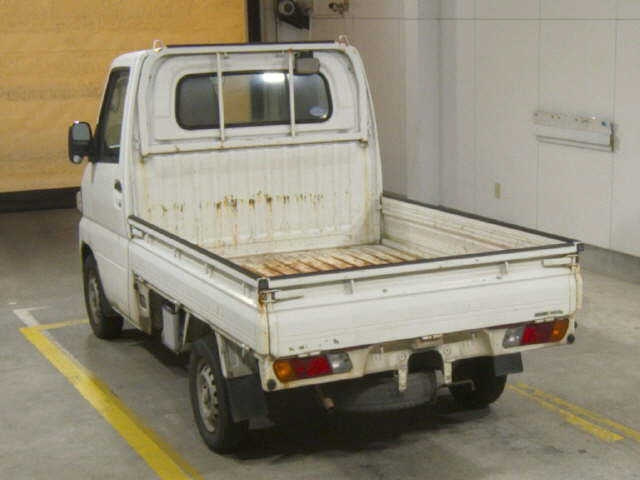 NISSAN CLIPPER TRUCK 2013
