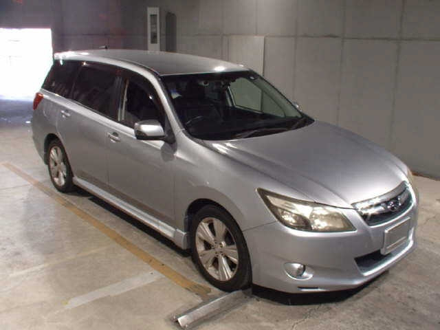 SUBARU EXIGA 2014