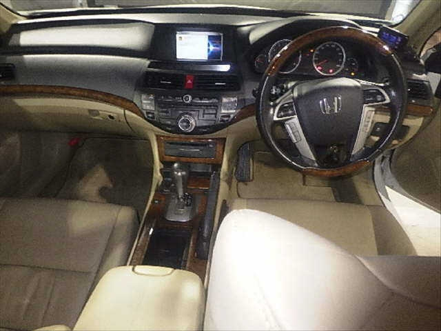 HONDA INSPIRE 2011