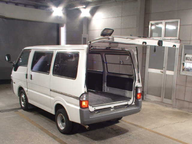 MAZDA BONGO VAN 2015