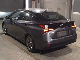 TOYOTA PRIUS 2019
