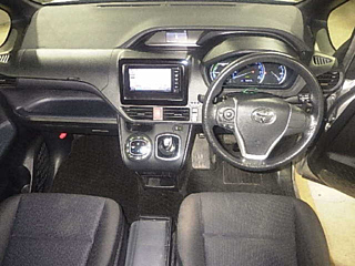TOYOTA VOXY 2016