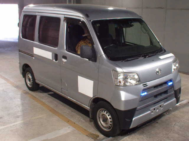 DAIHATSU HIJET VAN 2019
