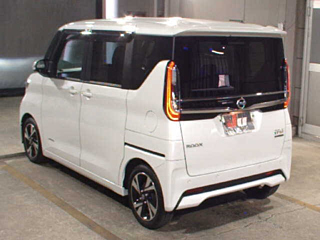 NISSAN ROOX 2022