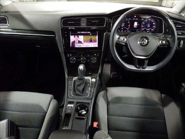 VOLKSWAGEN GOLF 2017