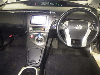 TOYOTA PRIUS 2012