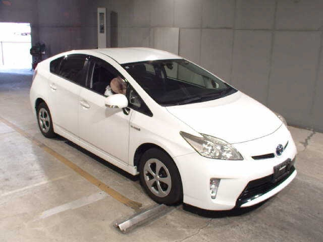 TOYOTA PRIUS 2012