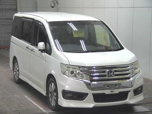 HONDA STEP WAGON 2012