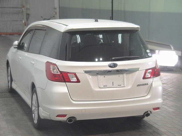 SUBARU EXIGA 2010