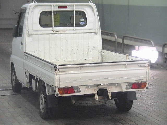NISSAN CLIPPER TRUCK 2009