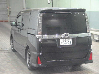 TOYOTA VOXY 2014