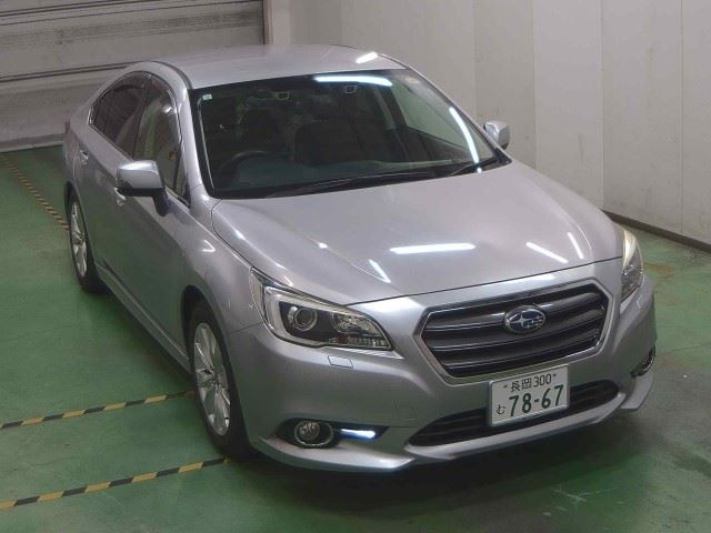 SUBARU LEGACY B4 2017