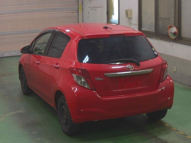 TOYOTA VITZ 2012