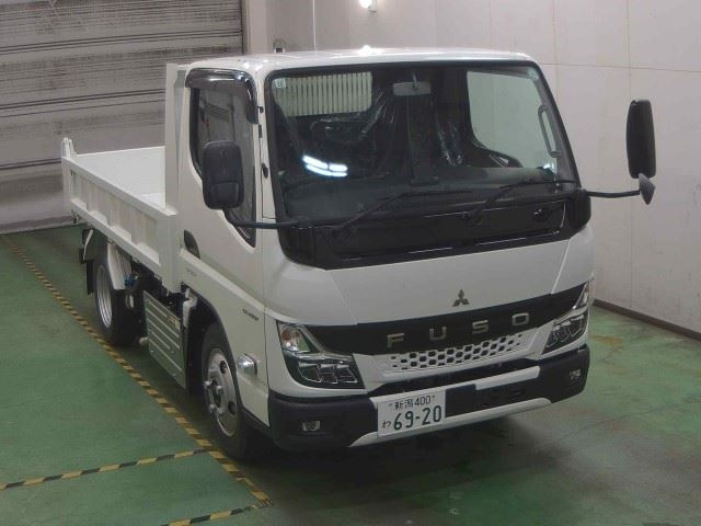 MITSUBISHI CANTER 2024