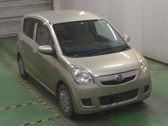 DAIHATSU MIRA 2010