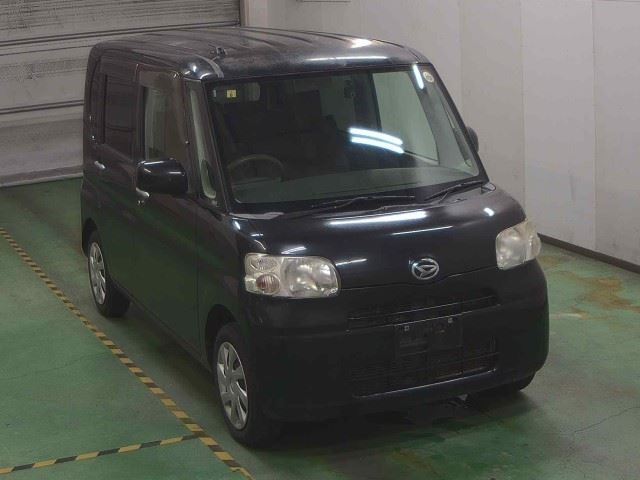 DAIHATSU TANTO 2012