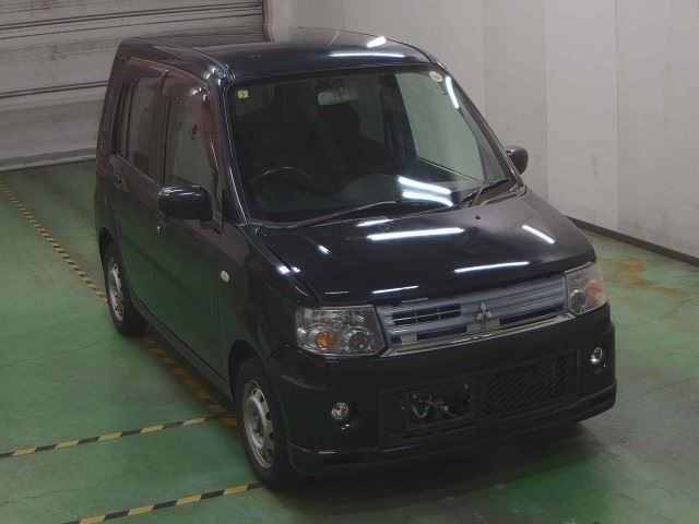 MITSUBISHI TOPPO 2010