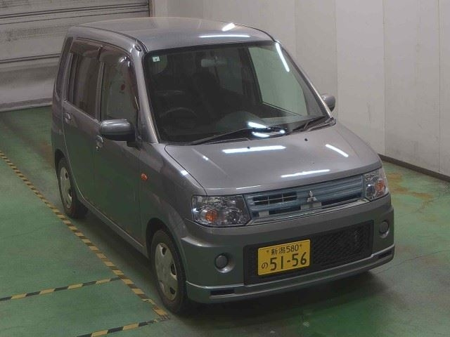 MITSUBISHI TOPPO 2011