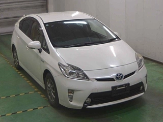 TOYOTA PRIUS 2015