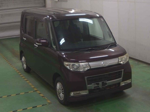 DAIHATSU TANTO 2008