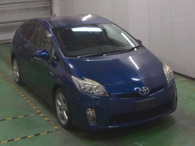 TOYOTA PRIUS 2010