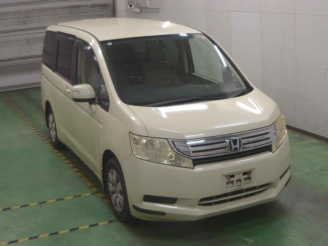 HONDA STEP WAGON 2010