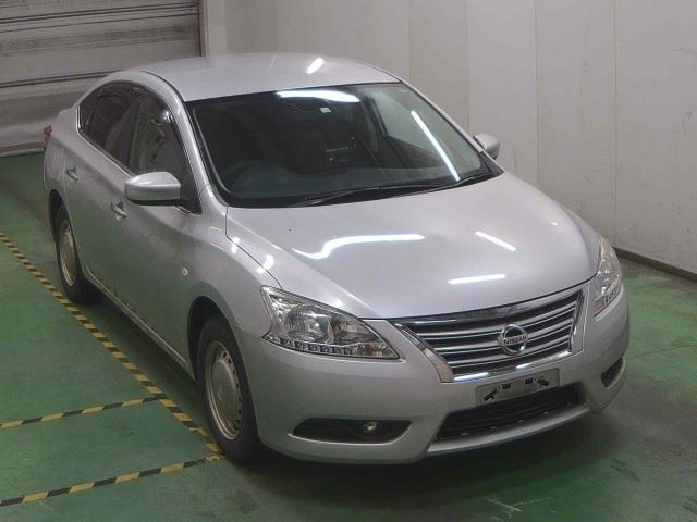 NISSAN SYLPHY 2020