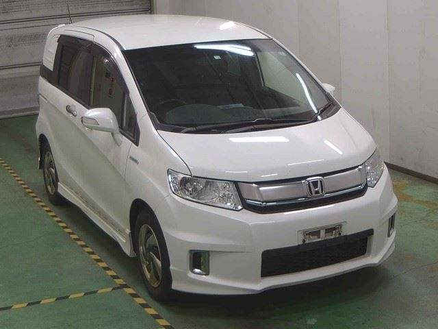 HONDA FREED 2016