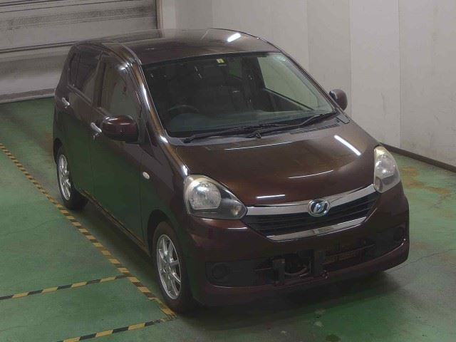 DAIHATSU MIRA E S 2014