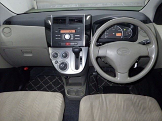 DAIHATSU MIRA 2010