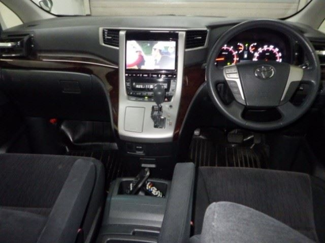 TOYOTA VELLFIRE 2012