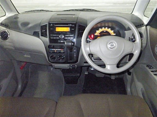 NISSAN ROOX 2010