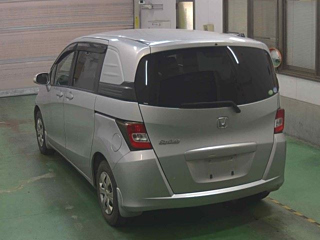 HONDA FREED 2012