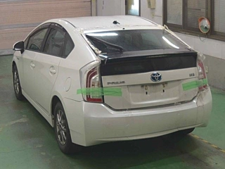 TOYOTA PRIUS 2015